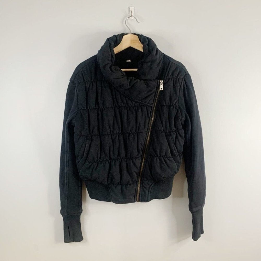 Lululemon Women's Rejuvenate Jacket Black Cropped Puffer Asymmetric Sweater 6